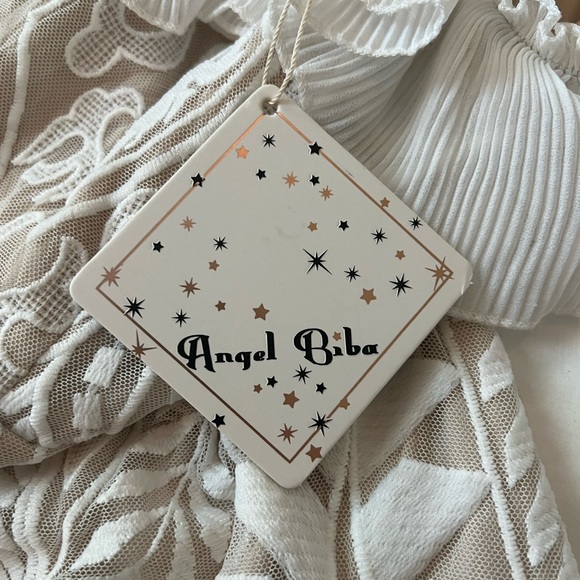 White off the shoulder Angel Biba dress - Picture 4 of 6